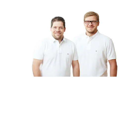 Armin Neudorfer und Ralf Neudorfer vor neutralem Hintergrund.